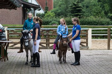 Bild 111 - Reitsport Scheune 30 am 25.6.16